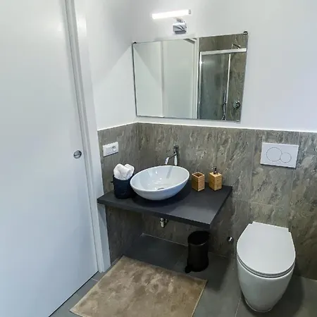 Invatican 住宿加早餐酒店