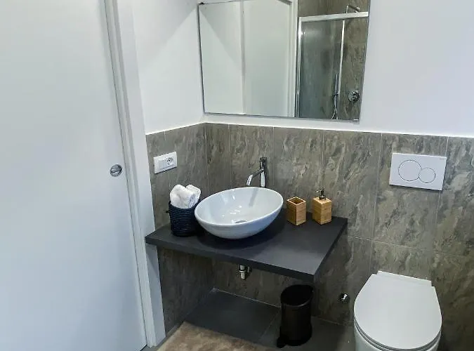 Invatican 住宿加早餐酒店